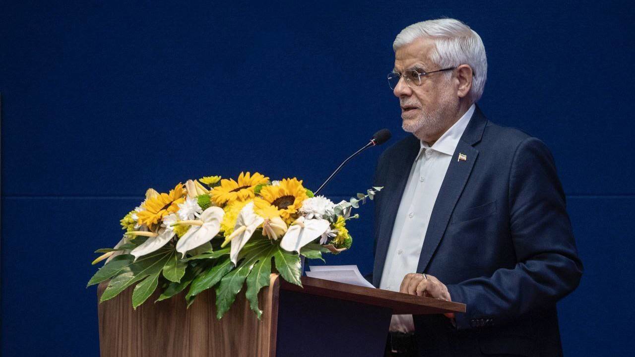 عارف: برای دفاع از ایران آمادگی کامل داریم