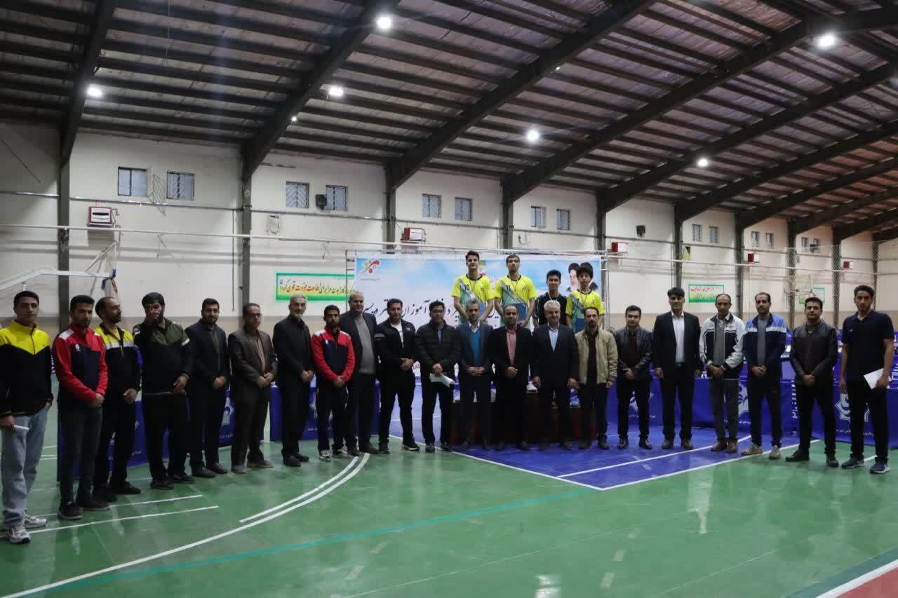 برگزاری مسابقات تنیس روی میز در مهریز