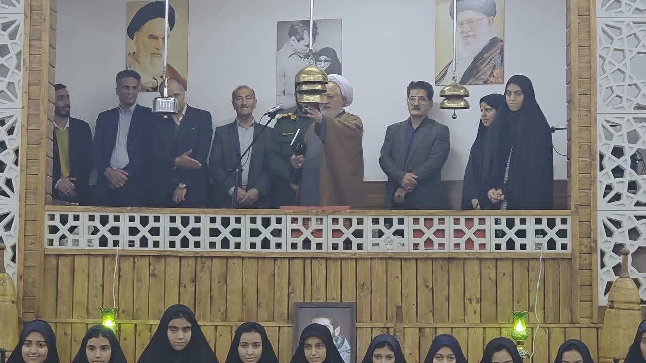 نواخته شدن زنگ انقلاب در زورخانه‌های میبد