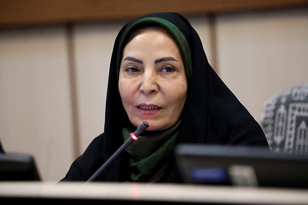 عضو شورای شهر یزد: دستاوردهای فناورانه شهرداری باید وارد چرخه تجاری‌سازی شوند