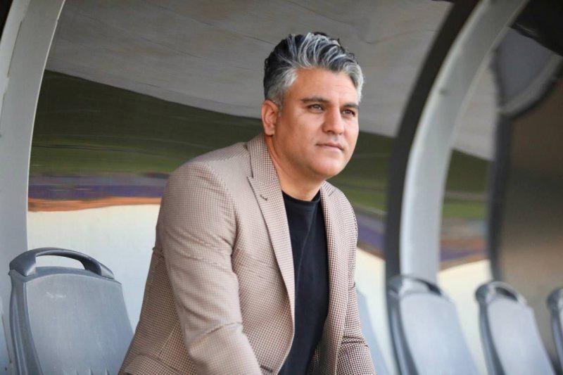 کرمانشاهی: داوران از پنالتی پرسپولیس چشم‌پوشی کردند