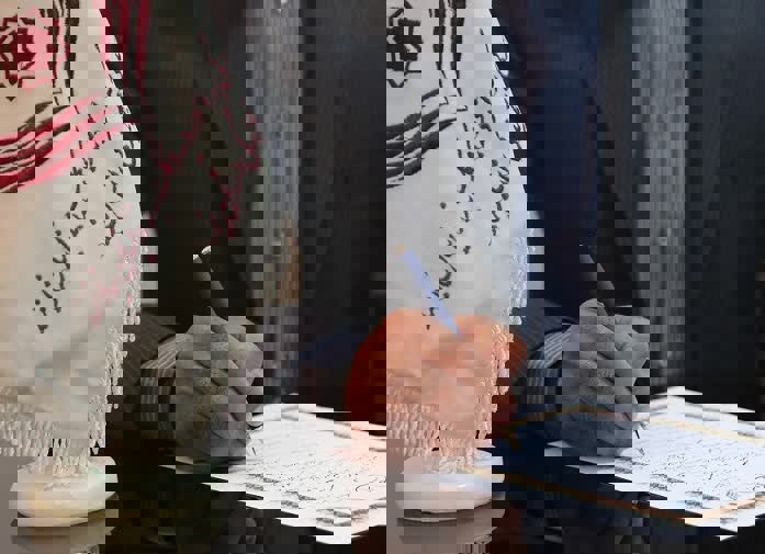 نذر پدری یزدی، گره از کار یک زندانی از تبار سادات گشود