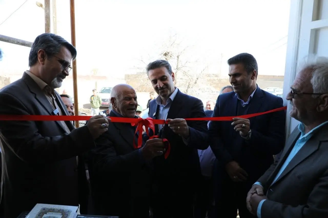 افتتاح مجموعه ورزشی روستای ده عرب در ابرکوه با اعتبار ۱۰۰ میلیارد ریال