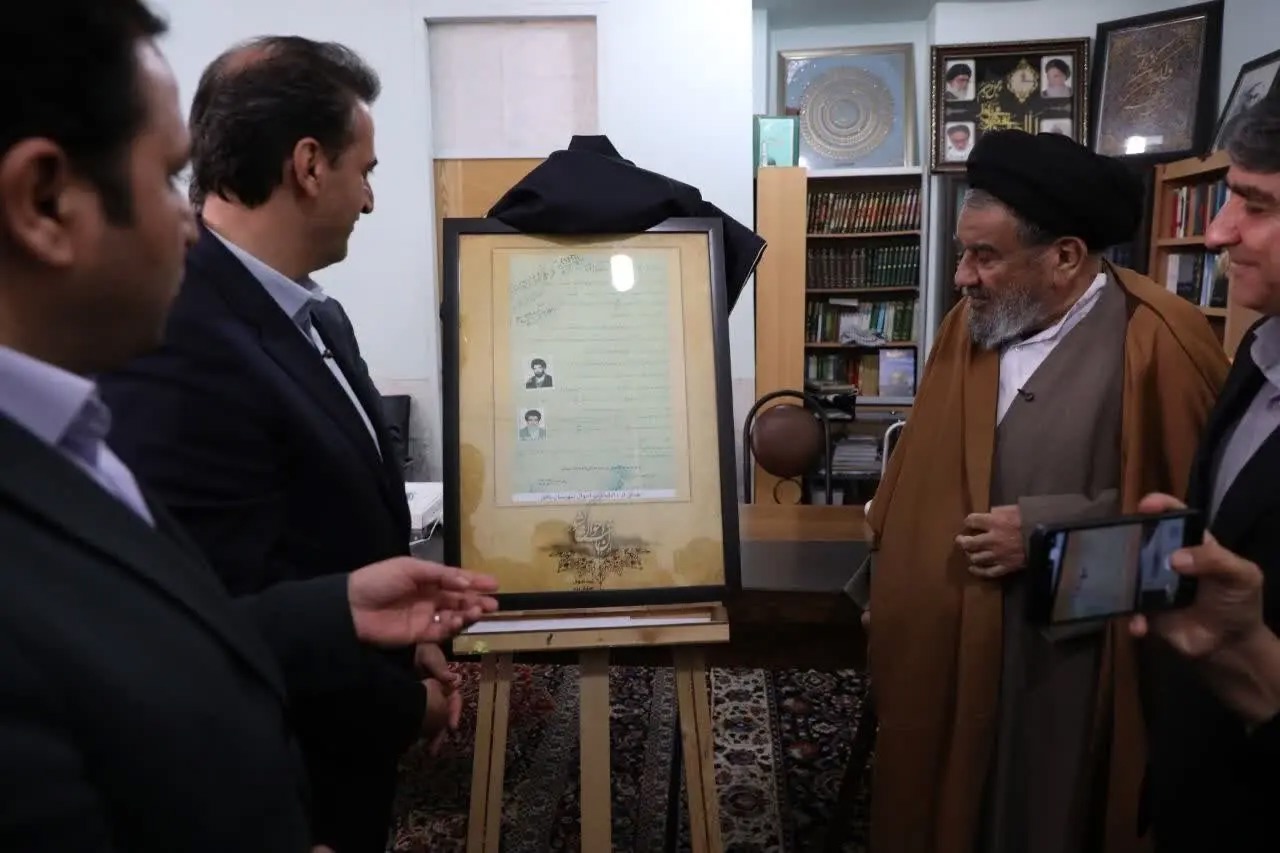 دیدار معاون عمرانی استاندار یزد با امام جمعه اسبق بافق