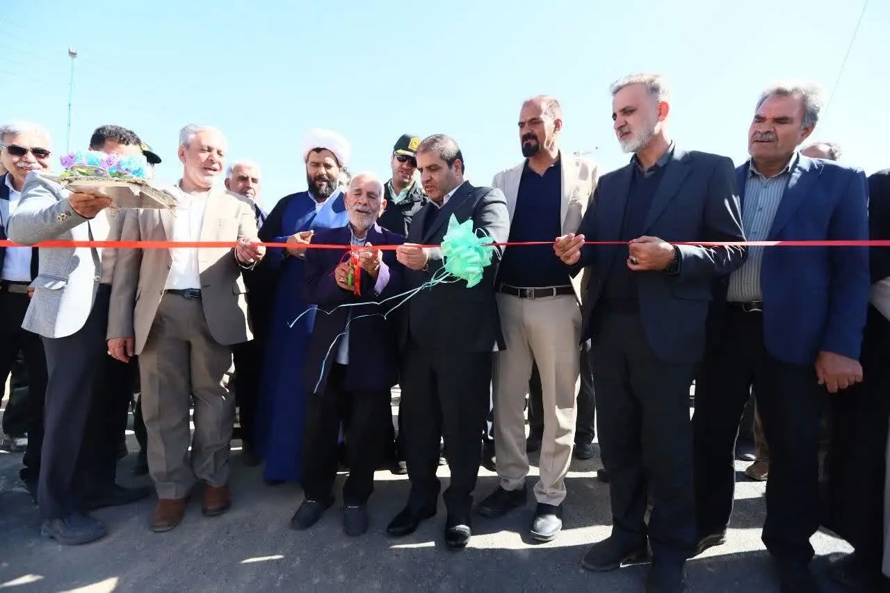 پروژه جاده بین مزارع احمدآباد  بهاباد تکمیل و به بهره برداری رسید