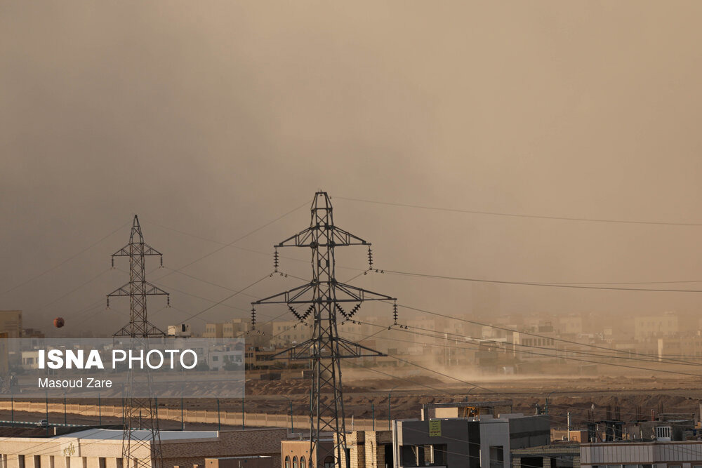 کاهش محسوس دما در یزد/ آسمان طوفانی می‌شود