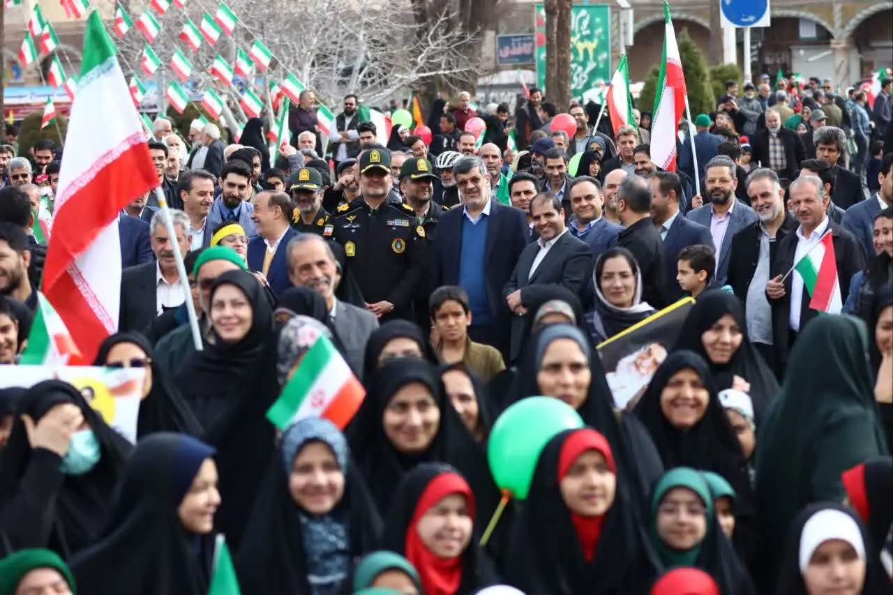 🎬 زوایای دیده نشده از جشن انقلاب یزد (بخش ۲)