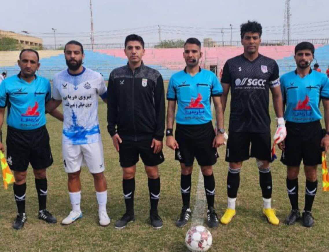 توقف تیم فوتبال شهید قندی در بوشهر