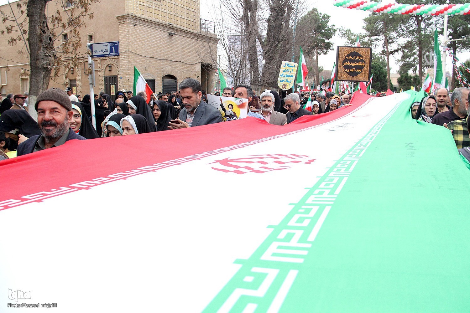 ملت بزرگ ایران بار دیگر تاریخ را به تماشا نشاند