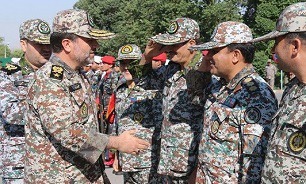 بازدید امیر سرتیپ الهامی از مواضع پدافندی شمال ایران