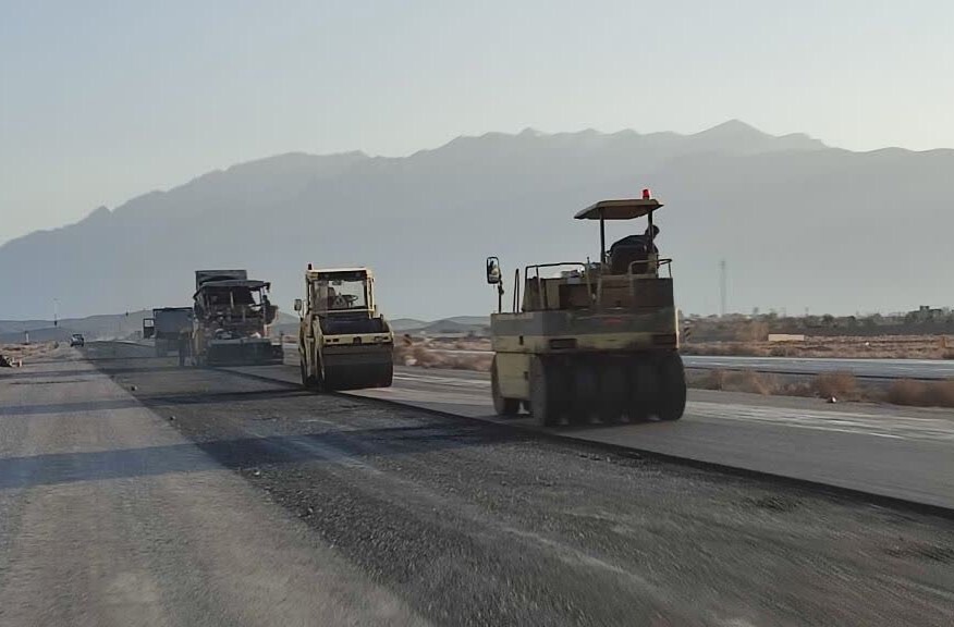 آغاز عملیات بهسازی محور مهریز به تنگ‌چنار