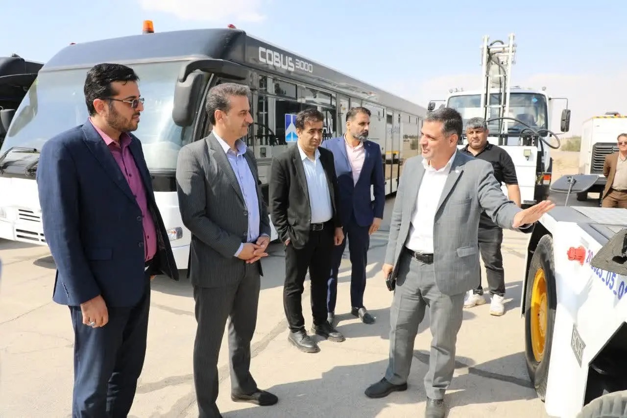 بررسی روند اجرای پروژه‌های عمرانی و خدماتی در فرودگاه بین‌المللی یزد