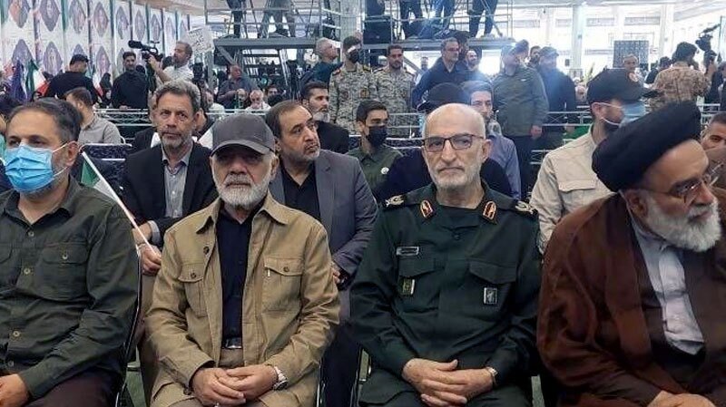 سرلشکر عبداللهی: با همه وجود مقابل دشمن می‌ایستیم