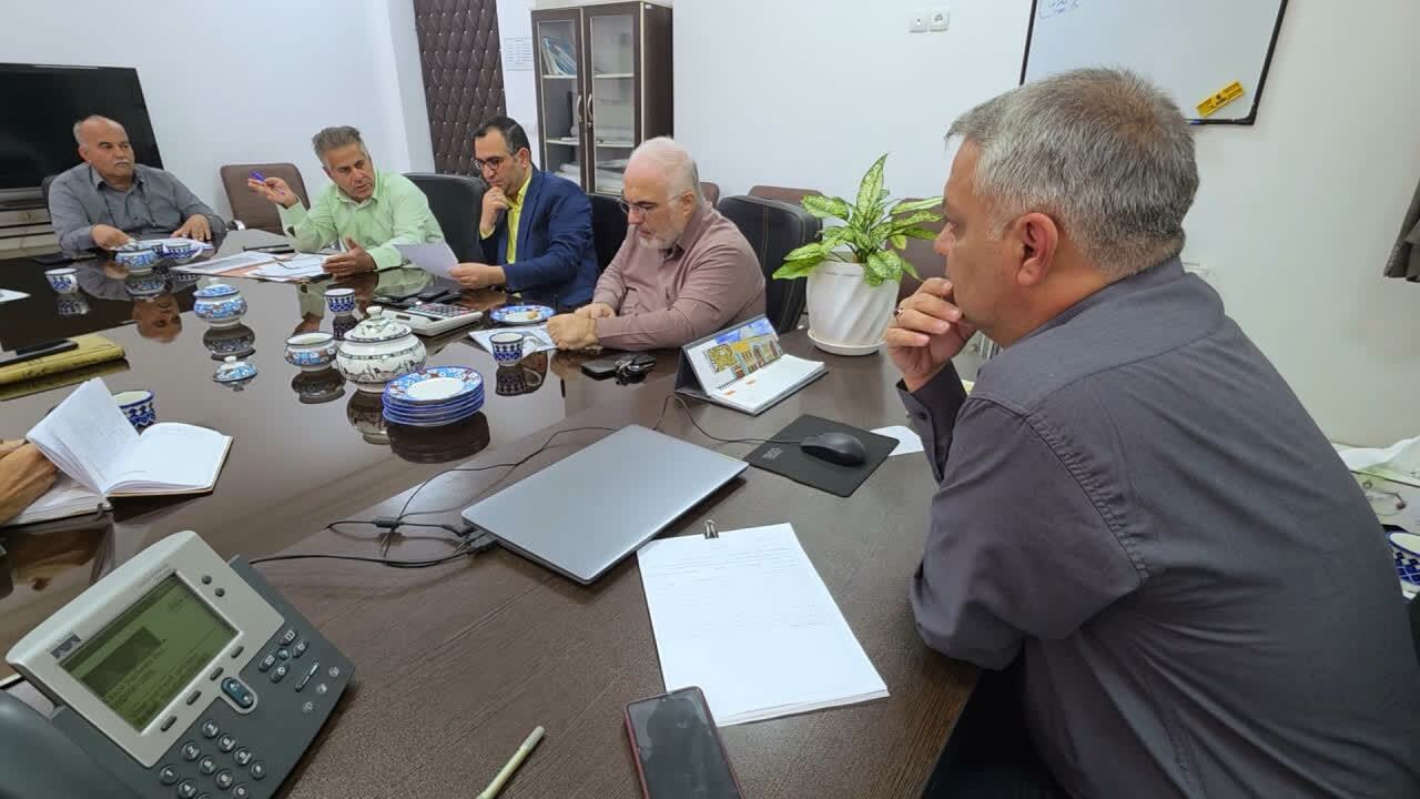 بررسی افزایش میزان نرخ مینی بوسرانی برون شهری در میبد