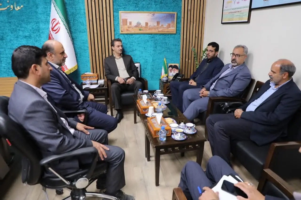 الزامات آغاز عملیات اجرایی آزادراه اردکان–مهریز بررسی شد