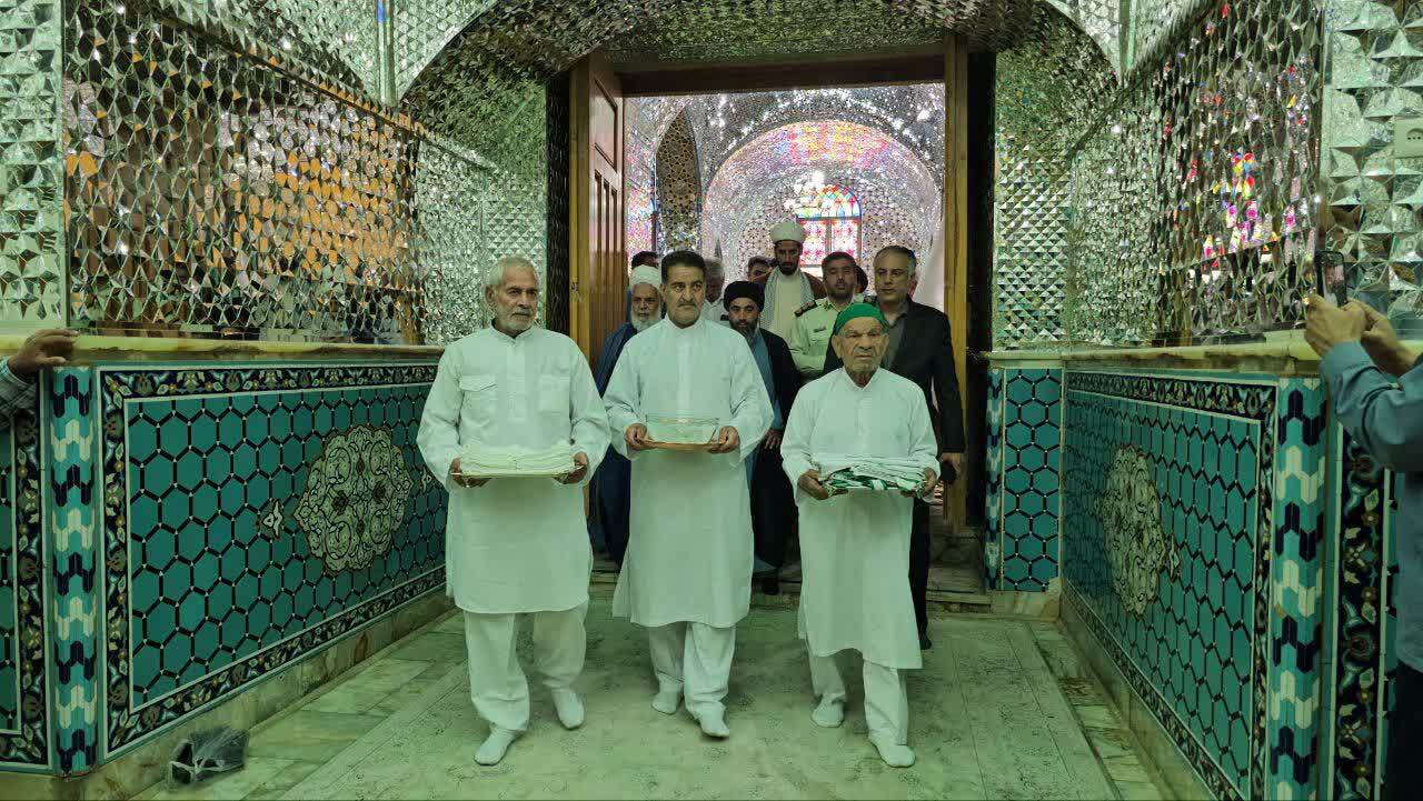 آیین غبار روبی آستان مقدس امامزاده عبدالله (ع) بافق