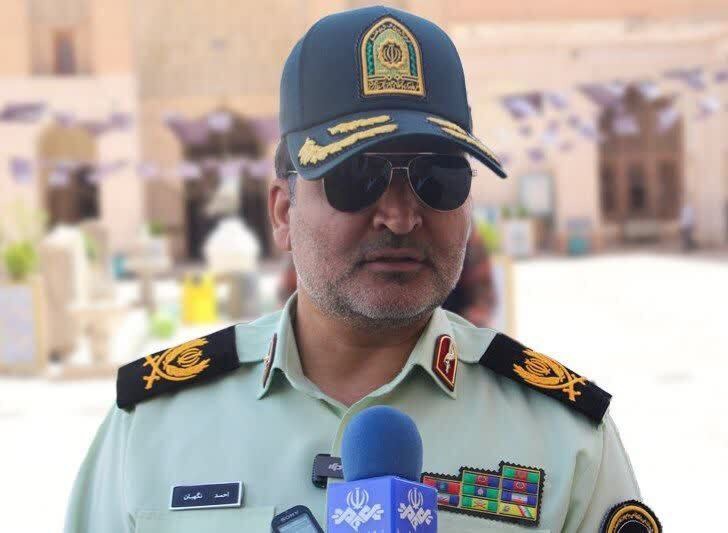 لندکروز قاچاق در ایستگاه شهید مدنی توقیف شد
