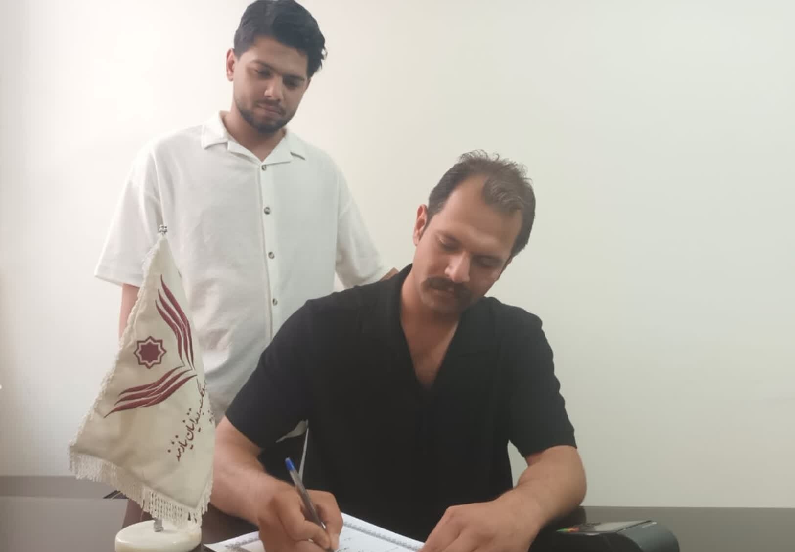 کمک برادران یزدی برای آزادی زندانی