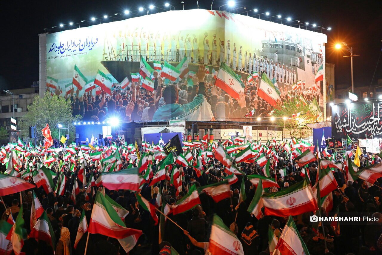 میدان و دیپلماسی؛ دو بازوی مکمل برای تأمین منافع ملی