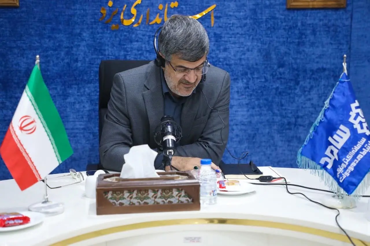پاسخگویی تلفنی و بی‌واسطه استاندار یزد به مطالبات شهروندان