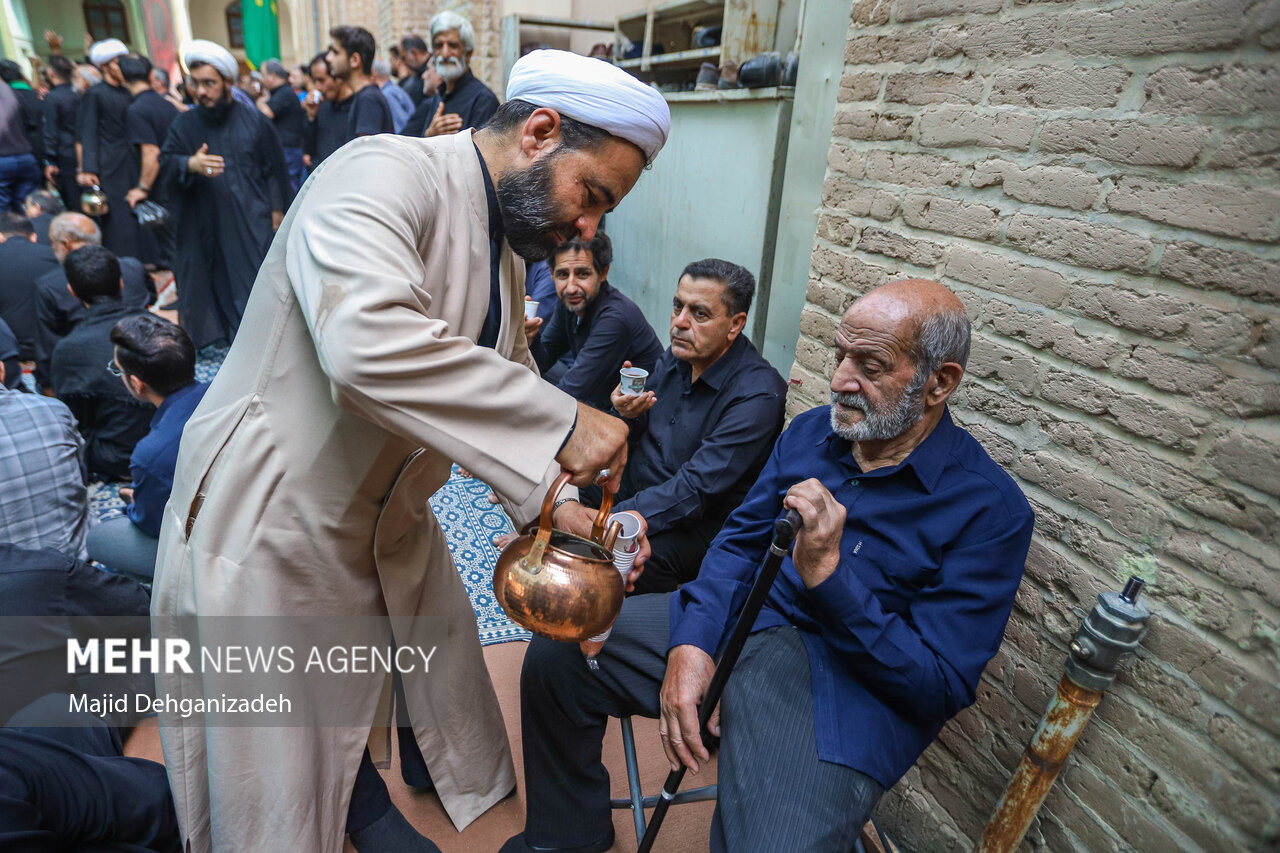 مراسم ۱۳ محرم در مسجد ملااسماعیل یزد برگزار می‌شود