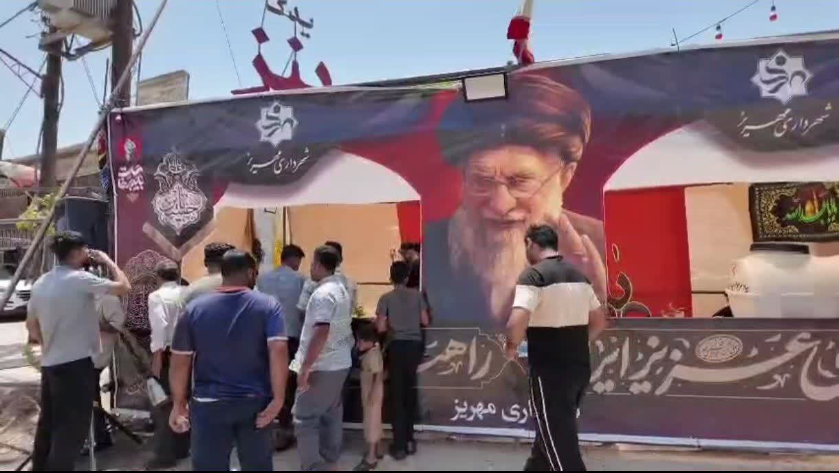 موکب شهرداری در مسیر بازگشت زائران به ارائه خدمات ادامه می‌دهد