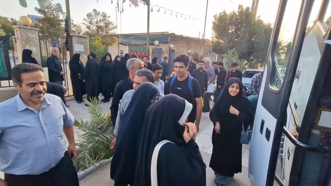 اعزام جهادگران زارچی به مشهد برای خدمت‌رسانی به عزاداران رهبر شهیدامت