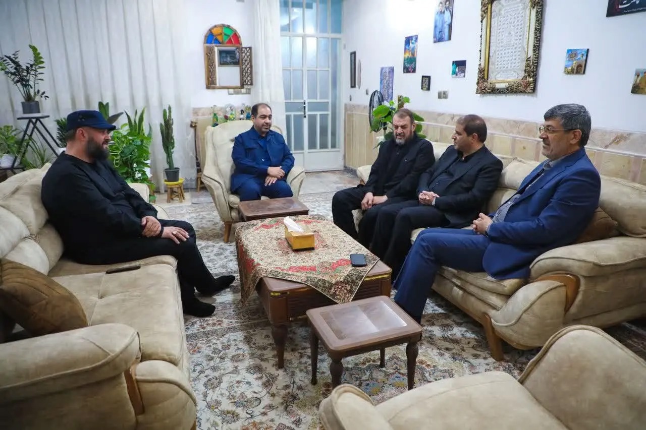 محمدرضا بابایی از خالقان نوحه «باید برخاست» تجلیل کرد