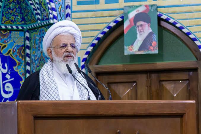 امام‌جمعه یزد: ضرورت خودکفایی و مدیریت کارآمد