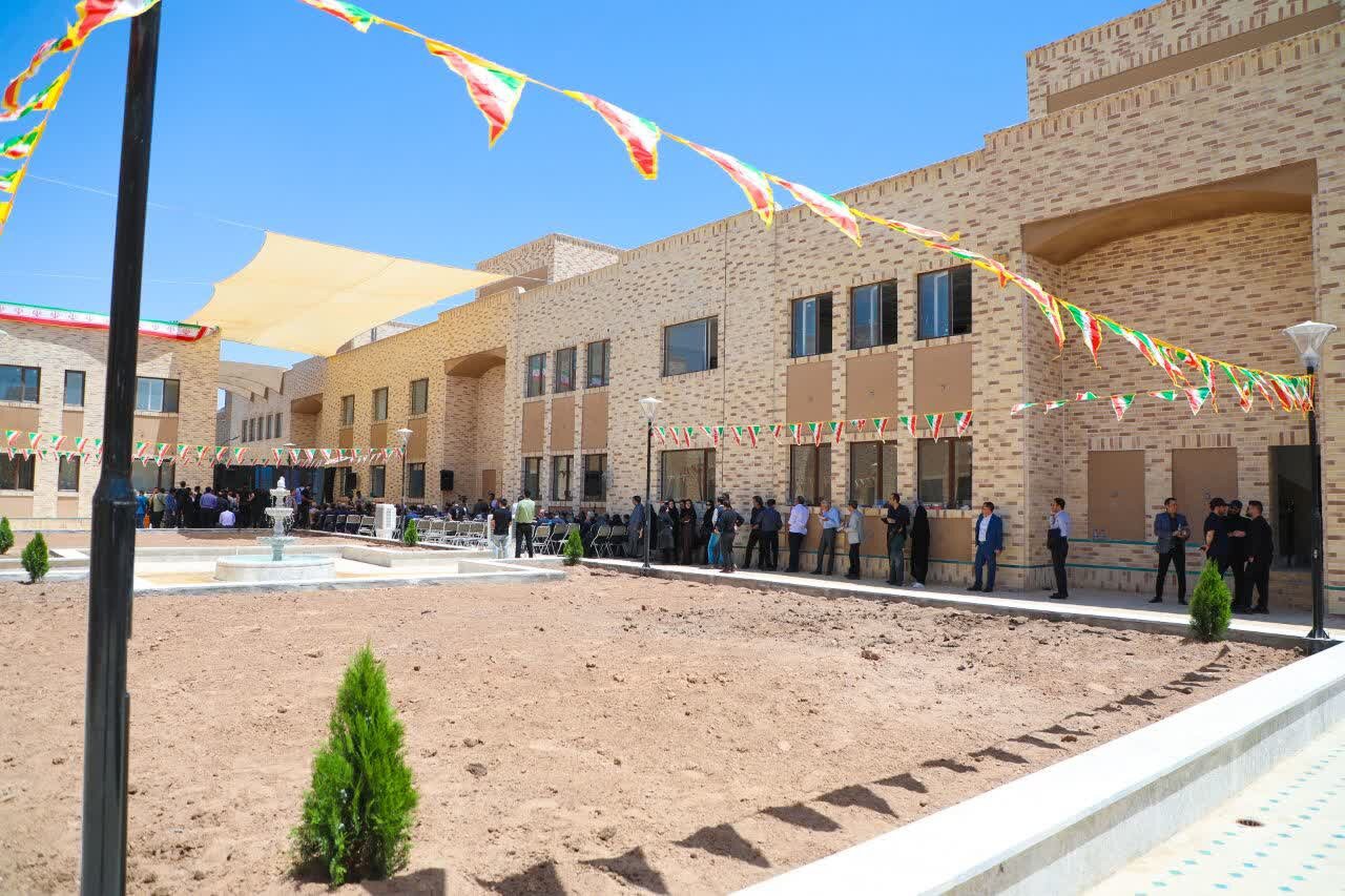 بهره‌برداری از ۵۷۵۸ واحد مسکن و زمین در قالب نهضت ملی در یزد