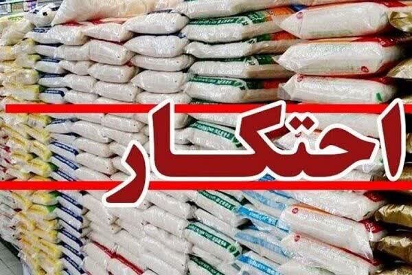 شناسایی انبار احتکار مواد اولیه پتروشیمی در ابرکوه