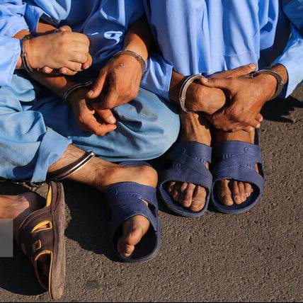 کشف ۴۱ کیلوگرم انواع مواد مخدر و دستگیری ۴ قاچاقچی در یزد