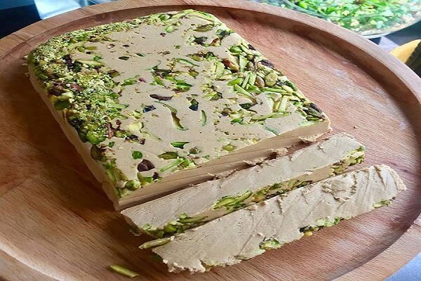 اردکان؛ قطب تولید فرآورده‌های کنجدی در ایران