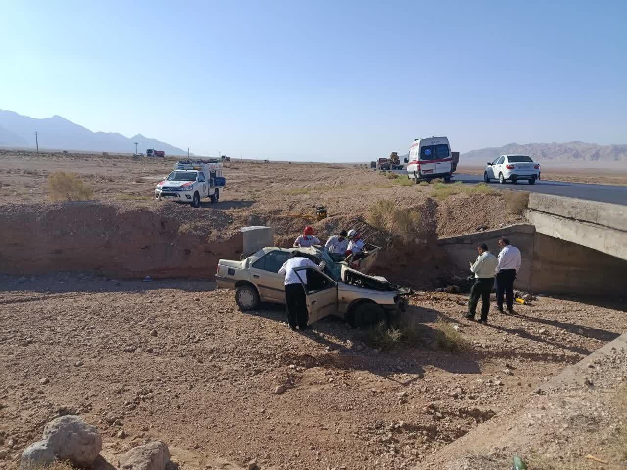 واژگونی پژو ۴۰۵  در محور  مهریز به انار یک فوتی برجای گذاشت