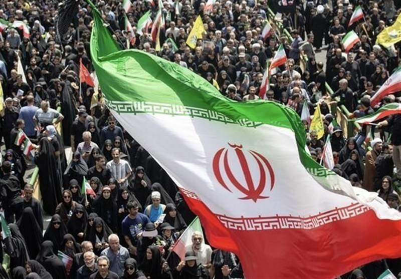 وقتی دشمن میدان را سخت دید، سراغ ذهن مردم آمد
