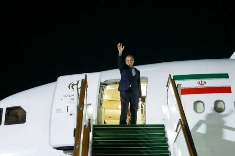 پزشکیان بیشکک را به مقصد تهران ترک کرد