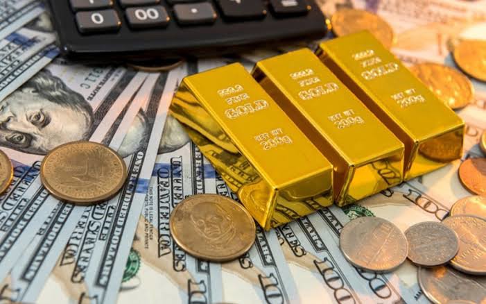 کاهش قیمت‌ها در بازار سکه و طلا؛ ریزش ۳۷۰۰ تومانی دلار