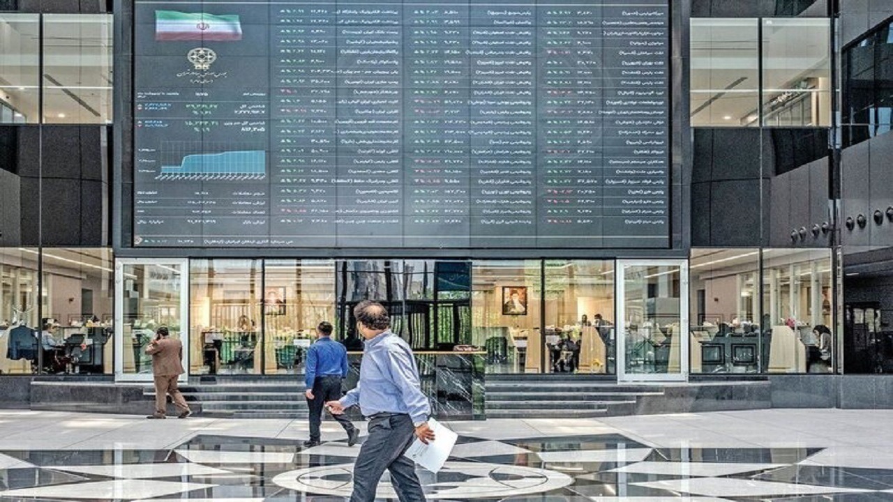 بورس همچنان رکورد می‌زند