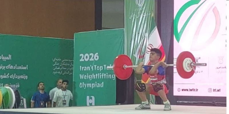 نخستین مدال طلای وزنه‌برداری تاریخ استان یزد به نام جوان مهریزی ثبت شد
