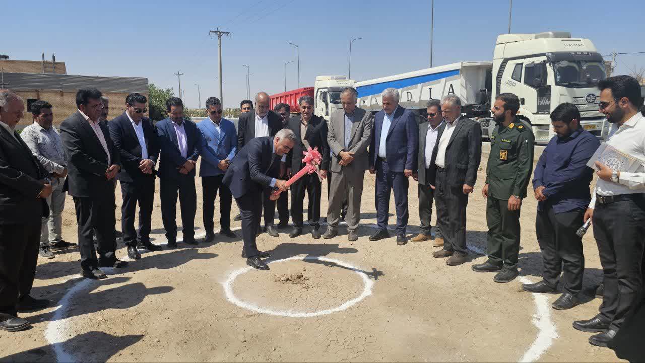 آغاز عملیات اجرایی مدرسه ۶ کلاسه وحشی بافقی در بافق