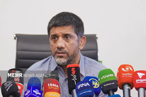 دبیر: مشکل ویزای کشتی‌گیران، من هستم/بودجه کشتی ۱۸۰۰ میلیارد بود