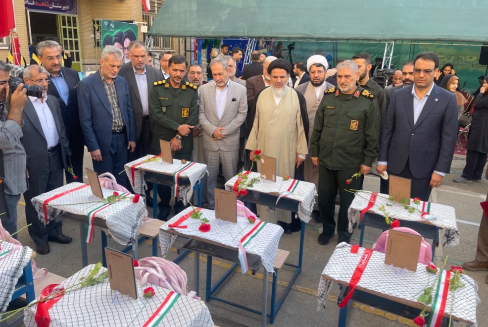 نواخته شدن زنگ مهر در مدارس خوزستان