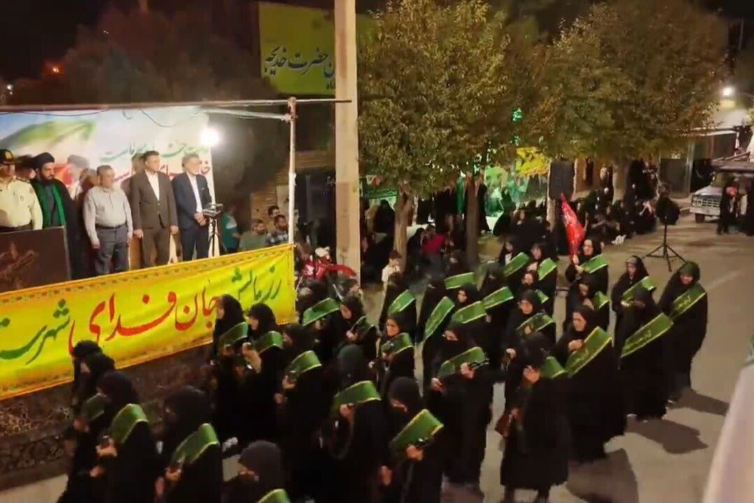 دهقان: دفاع مقدس بخشی از هویت تاریخی ملت ایران است