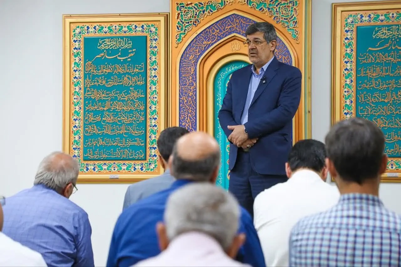 عظمت ملت ایران تحت رهنمودهای رهبر انقلاب در دنیا زبانزد است