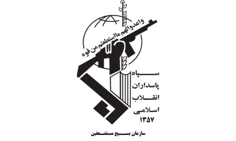 حضور مردم در خیابان‌ها موجب تقویت روحیه رزمندگان شده است