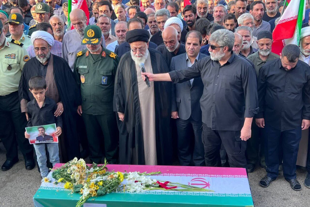 تشییع پیکر جانباز شهید «محمدمهدی رضایی» در یزد