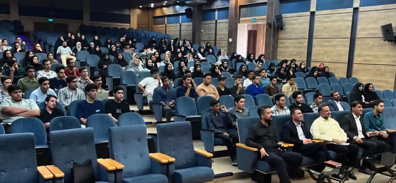برگزاری همایش توجیهی انتخاب رشته ویژه دانش‌آموزان پایه دوازدهم در مهریز