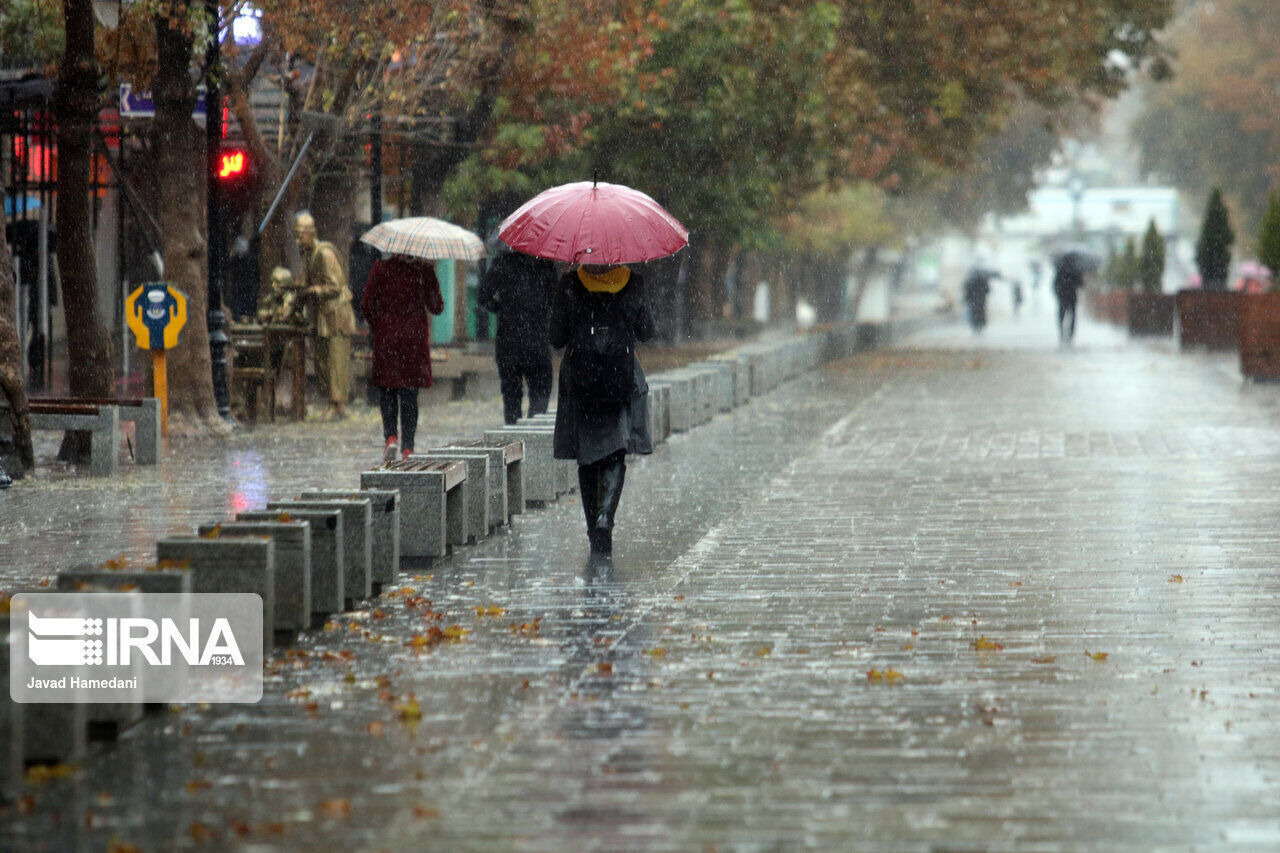 هشدار رگبار باران و آبگرفتگی معابر عمومی در آذربایجان شرقی