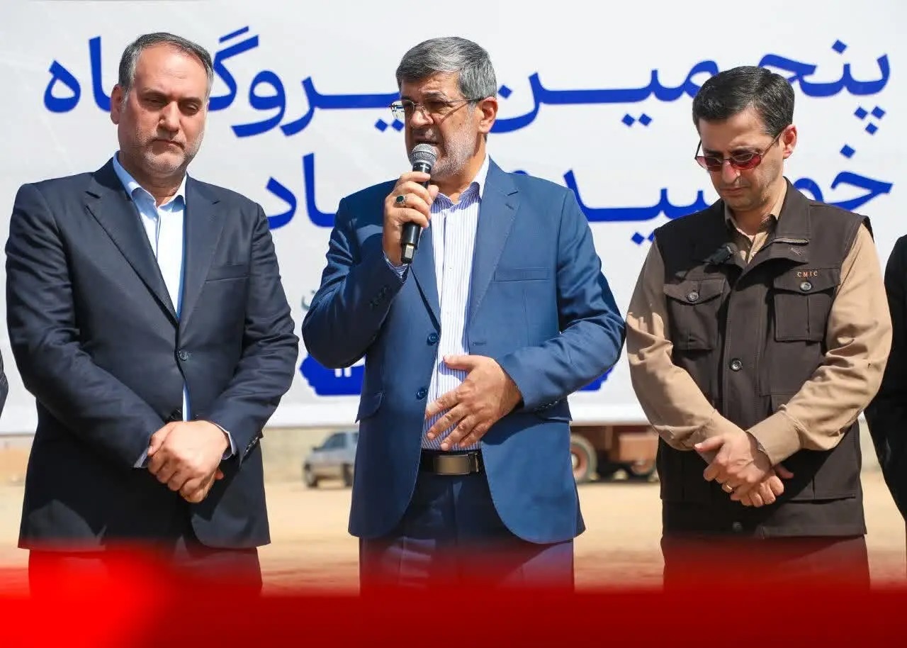 پیش‌بینی ورود ۱۰۰۰ مگاوات برق خورشیدی به مدار یزد تا پایان سال