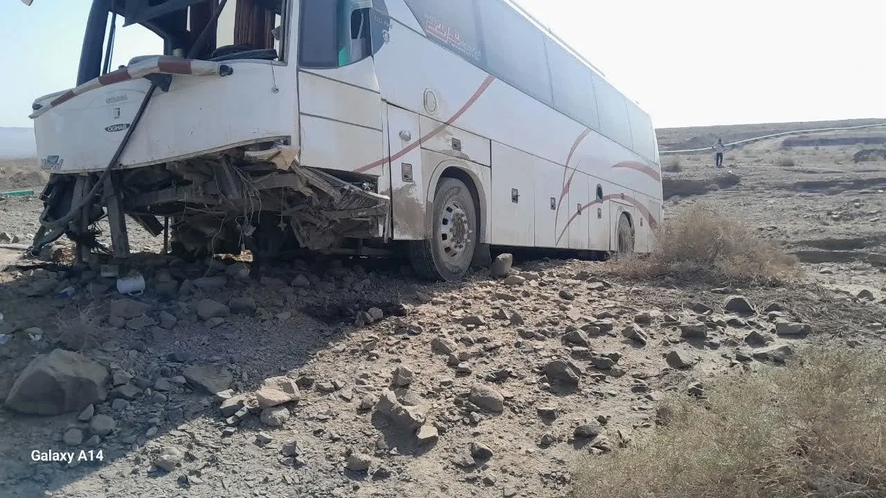 تصادف اتوبوس در محور چادرملو - ساغند با ۸ مجروح